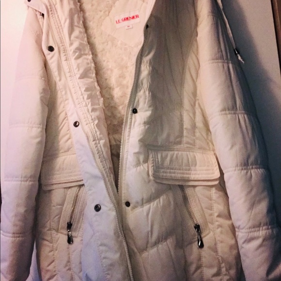 Winter Coat - Picture 3 of 4